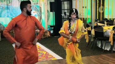 Watch: A Bride & Groom Set The Dance Floor On Fire With Their Dance Moves To Madhuri Dixit’s Song Kaahe Chhed Mohe