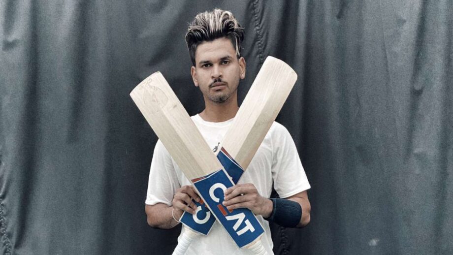 When Cricketers Make Headlines For Their Hairstyle: From MS Dhoni To Shreyas Iyer - 5