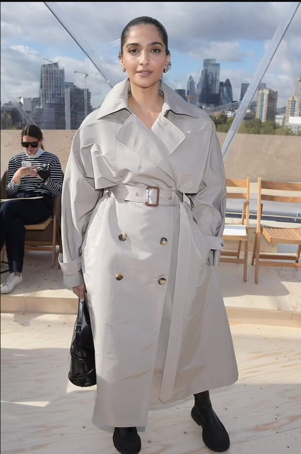 A Glimpse At Sonam Kapoor’s Overcoats You Surely Would Want For Yourself - 2