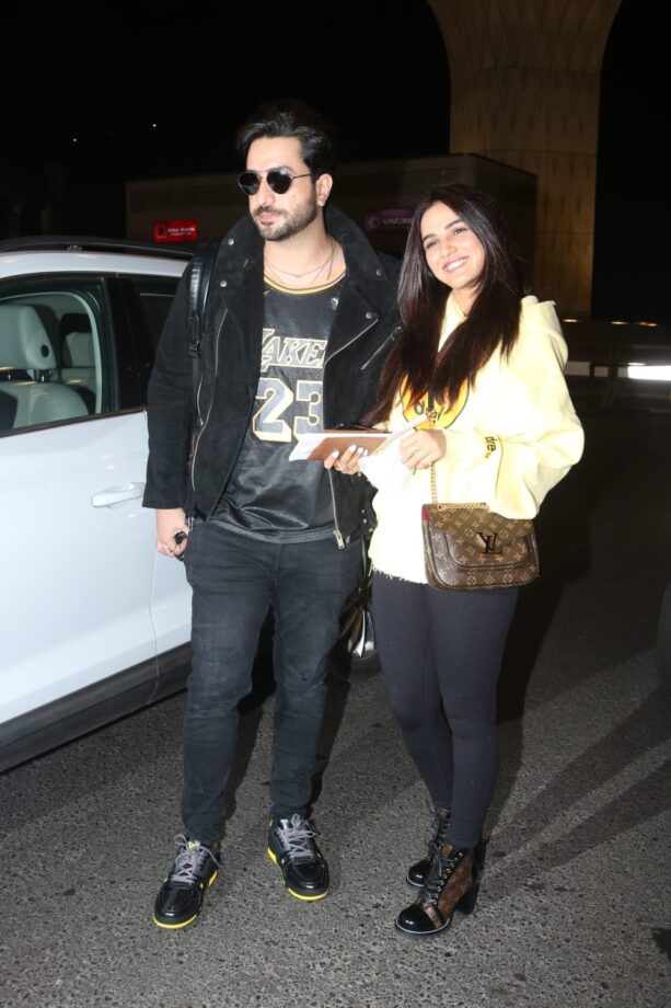 Aly Goni And Jasmin Bhasin Look Stylish In Casual Outfits As They Embark For London, The Couple Surely Knows How To Play Dress-Up - 0