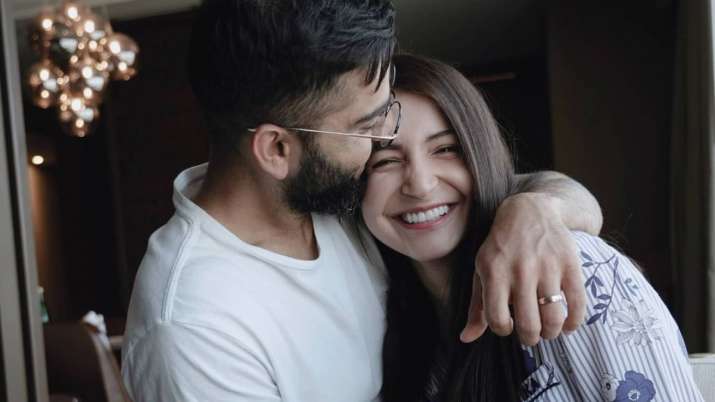 Loveholic: Virat Kohli & Anushka Sharma Are The Cutest Couple Ever! Yay/Nay? - 2