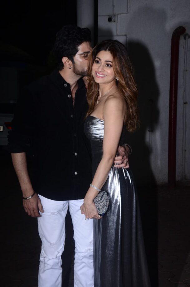 Happy Birthday Love: Raqesh Bapat holds Shamita Shetty in his arms on birthday, check romantic pictures - 0