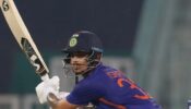 IWMBuzz Cricinfo: Ishan Kishan hospitalized after being hit by bouncer during IND Vs SL 2nd T20I