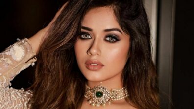 Jannat Zubair Rahmani’s Pearl Jewellery Collection Is Worth Stealing