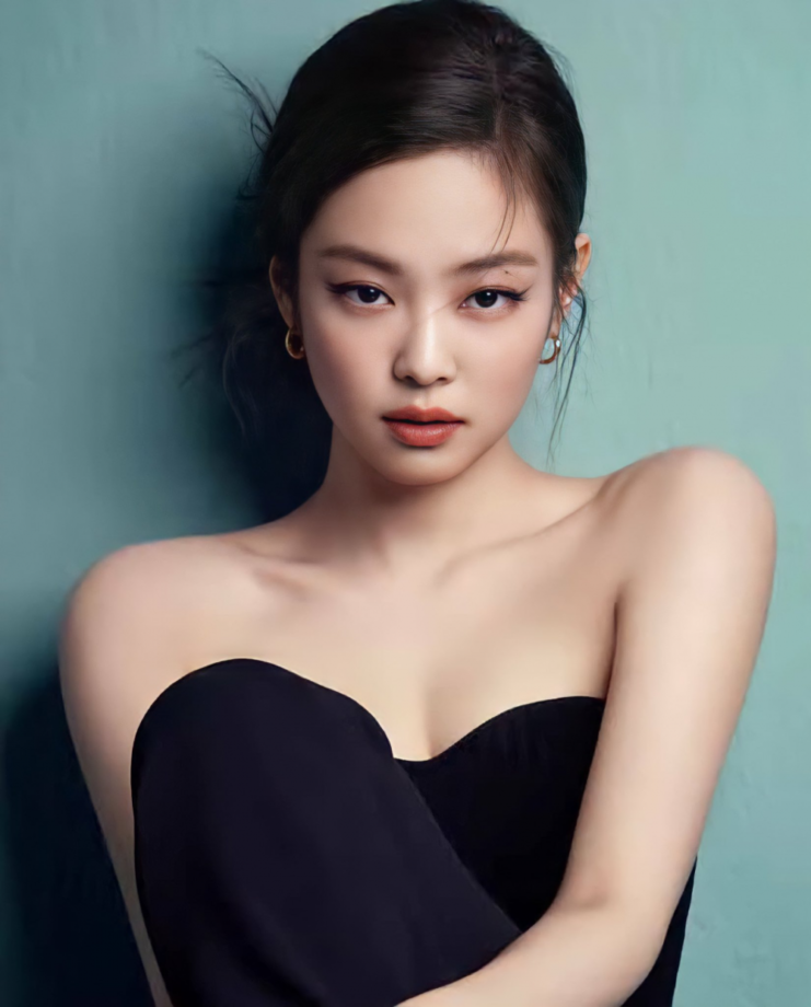 Oh So Pretty: Blackpink Jennie Is A Vision To Behold In Nude Lipsticks, Take Cues - 4