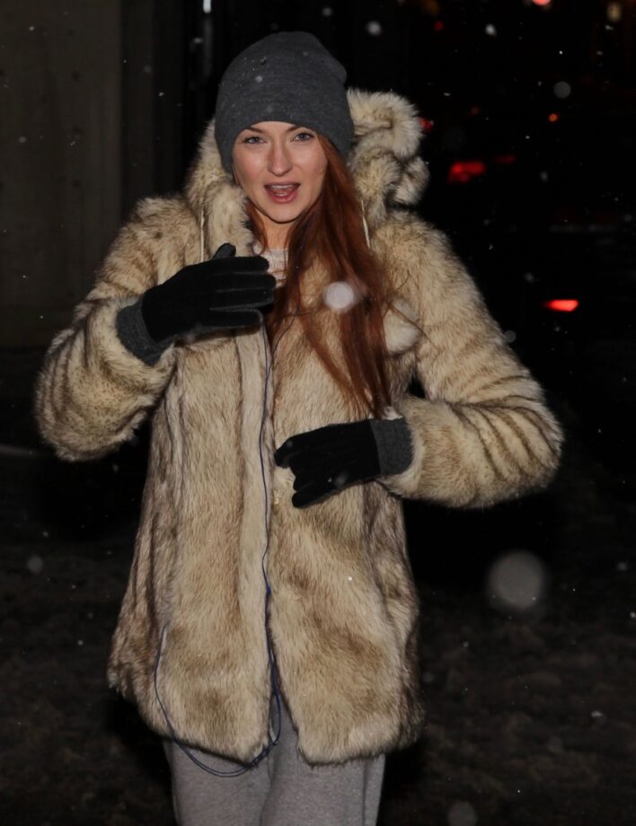 Sophie Turner’s Cool Winter Wardrobe We Would Want For Us - 2