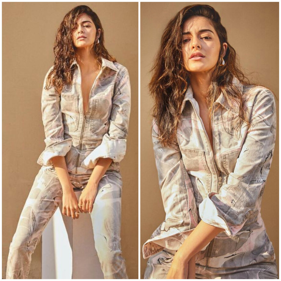 Stella Mccartney’s Coordinated Zipper Jacket And Leggings Make Ananya Panday A Gorgeous Denim Girl - 0