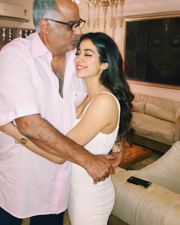 Take A Peek At Janhvi And Khushi Kapoor’s Stunning Pictures Captured In Their Mumbai Residence - 0