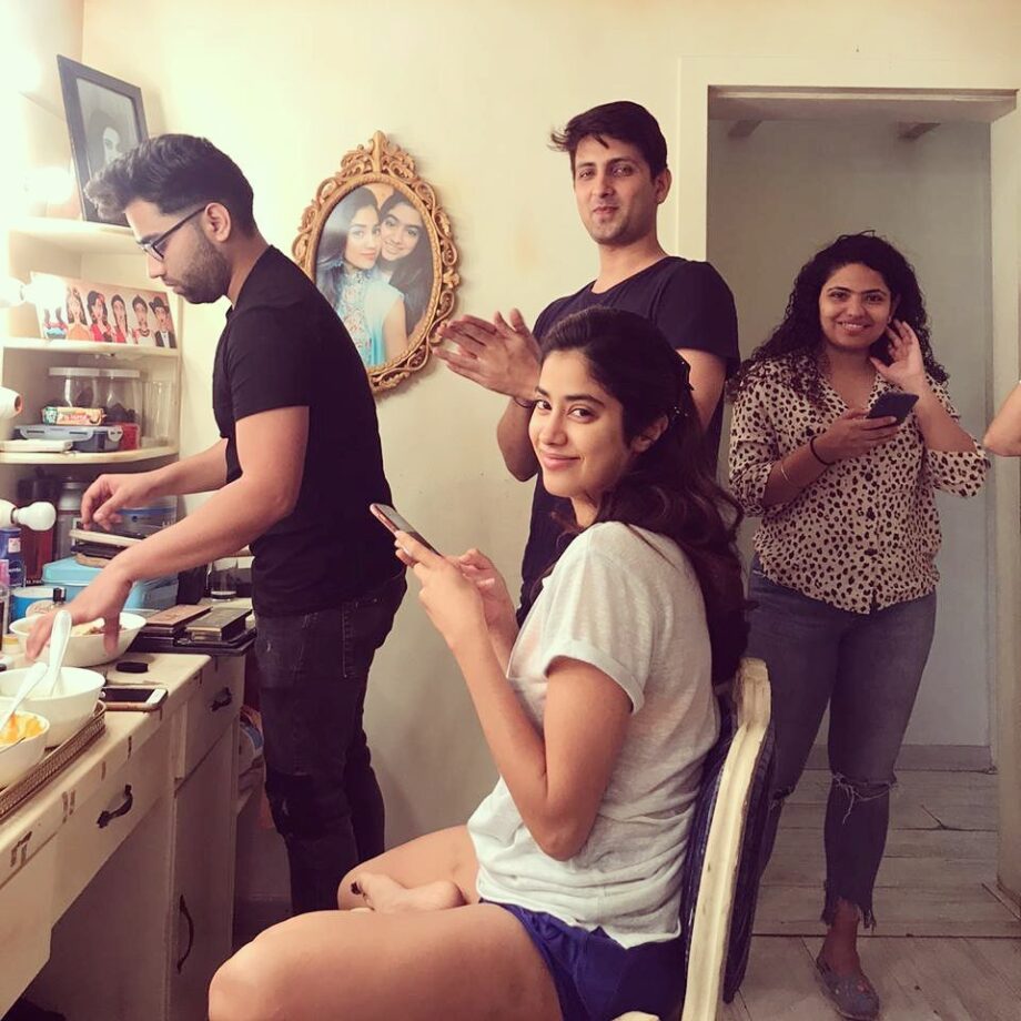 Take A Peek At Janhvi And Khushi Kapoor’s Stunning Pictures Captured In Their Mumbai Residence - 5