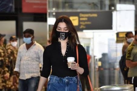 Tamannaah Bhatia Stuns In A Black Blazer And Baggy Mom Jeans With A Black Bralette - 0