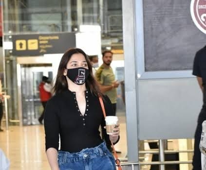 Tamannaah Bhatia Stuns In A Black Blazer And Baggy Mom Jeans With A Black Bralette - 1