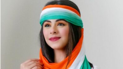 Throwback To Ritika Badiani’s Republic Day’s Look! She Paired A Tricolour Chunni As A Headscarf With White Chicken Kari Kurta!