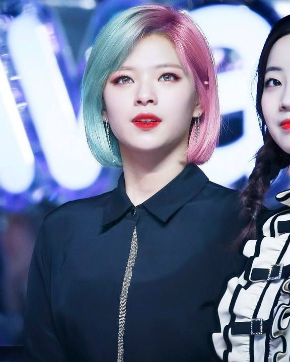 10 Stunning Photos Of Twice’s Jungyeon With Short Hair That Prove She’s Better Than The Rest, Take A Look - 9