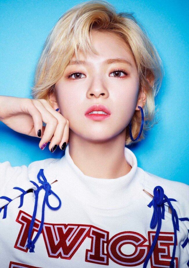 10 Stunning Photos Of Twice’s Jungyeon With Short Hair That Prove She’s Better Than The Rest, Take A Look - 3