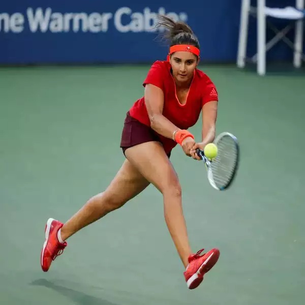 5 Times Sania Mirza Proves Herself Down To Earth Celeb, Check Out - 0