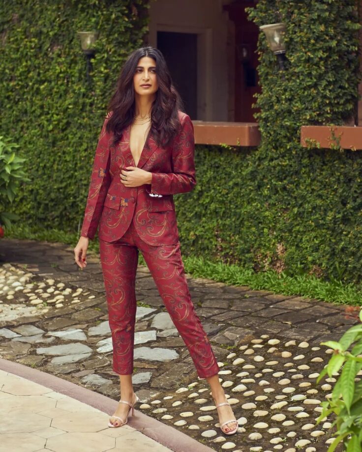 6 Different Ways To Dress Your Pantsuit: From Mithila Palkar, Aahana Kumra To Radhika Apte - 3