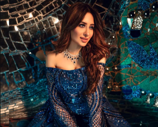 Hottest: Mahira Sharma Glows In Shimmery Outfits, Pictures Here - 7