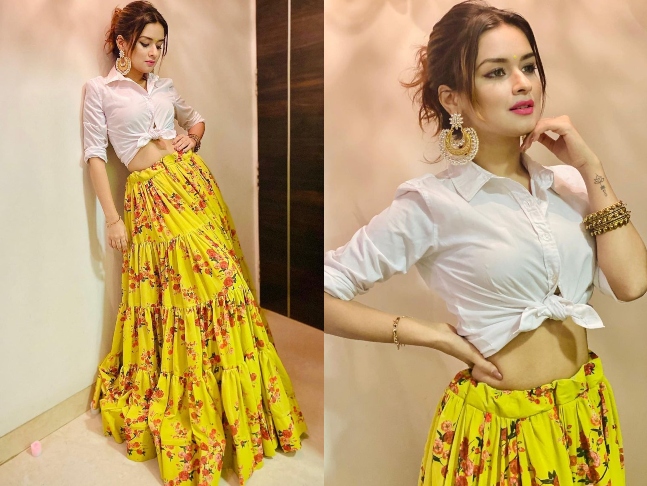 Avneet Kaur Looks Lovely In this Indo-Western Two-Piece With Matching Earrings; See Pictures - 0