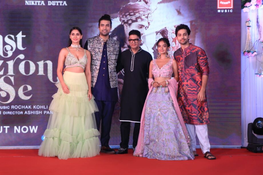 Bhushan Kumar releases Jubin Nautiyal and Nikita Dutta’s ‘Mast Nazron Se’ with traditional Indian wedding vibe - 1