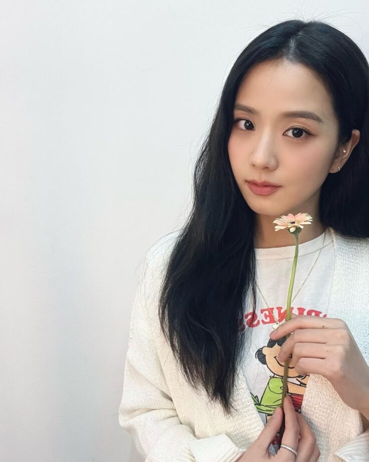 Blackpink Jisoo Dazzles Fans With A New Hairstyle Ahead Of Paris Fashion Week - 3