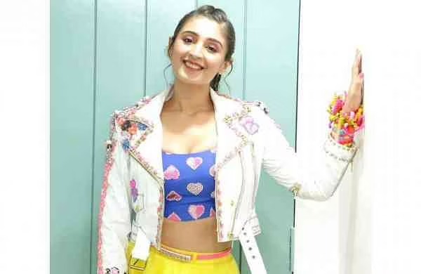 Dhvani Bhanushali Feels That You Won’t Be Able To Progress If You Take Success Too Seriously - 0