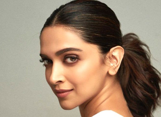 From Alia Bhatt To Deepika Padukone: Whether They Wear Make-Up Or Not, These Five Bollywood Starlets Are Naturally Gorgeous - 1