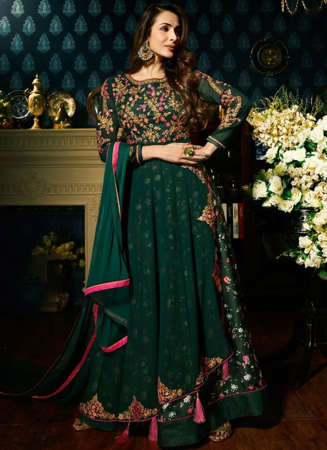 From Alia Bhatt To Sonam Kapoor: Anarkali Set In The Shade On Green Look Stunning On These Stars - 3