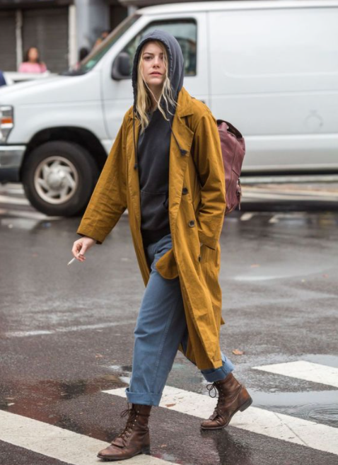 From Hailey Bieber To Emma Stone: These Baggy Fits Worn By Celebs Will Make You Fall In Love With Hoodies - 4