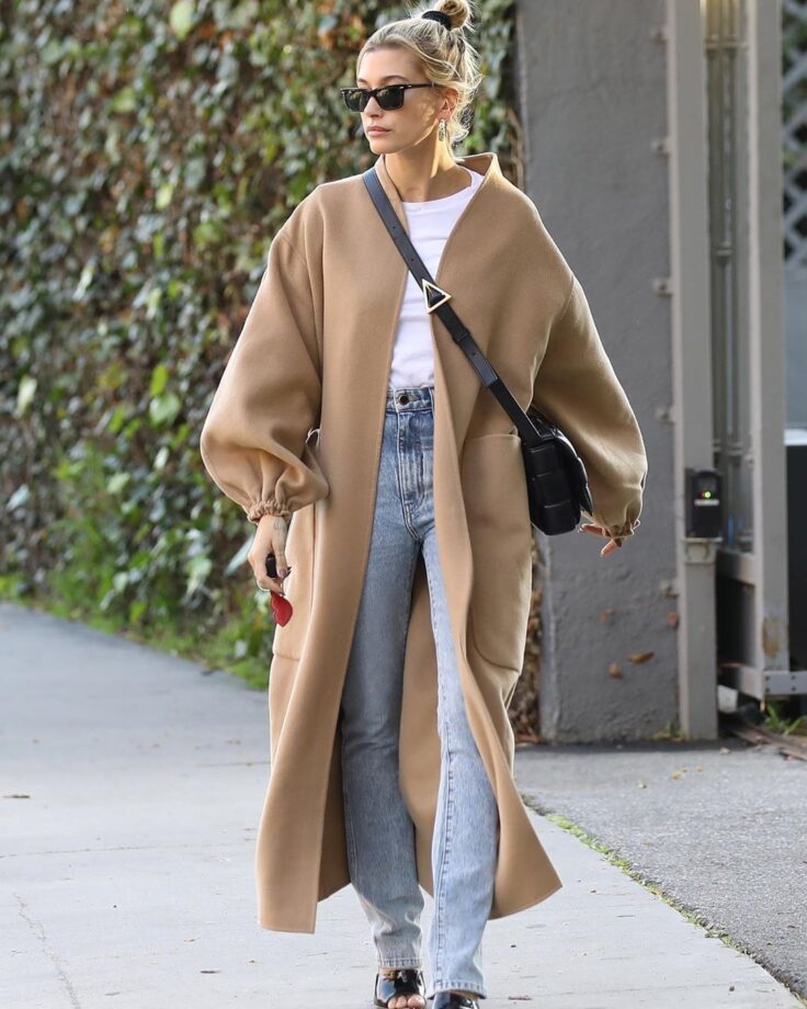 Hailey Bieber’s 5 Fashion Must-Haves: Find Out - 2