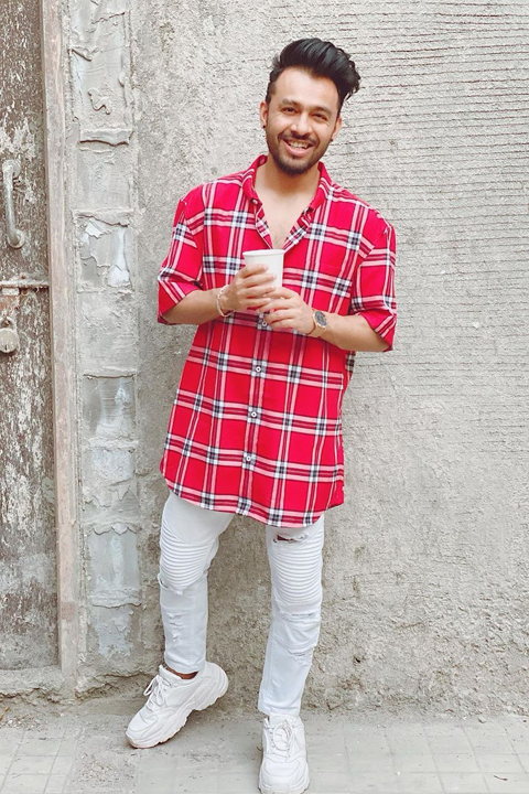 Here Are Some Inspiring Shirts Worn By Music Sensation Tony Kakkar - 4