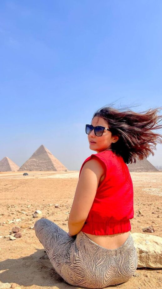 Hina Khan Shares Strange Photos From Her Egypt Vacation And Offers Significant Travel Inspiration, Check It Out - 0