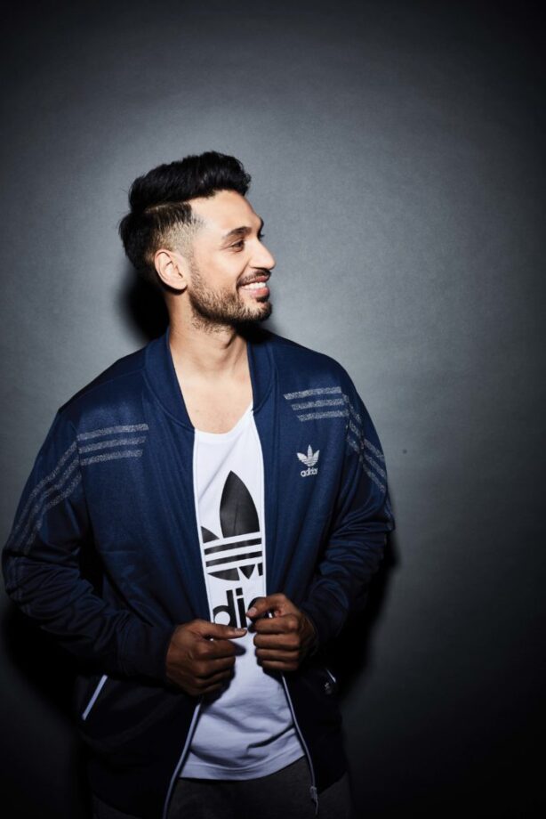 Hotness Alert! Do Not Miss These Pictures Of Arjun Kanungo In Casuals - 5