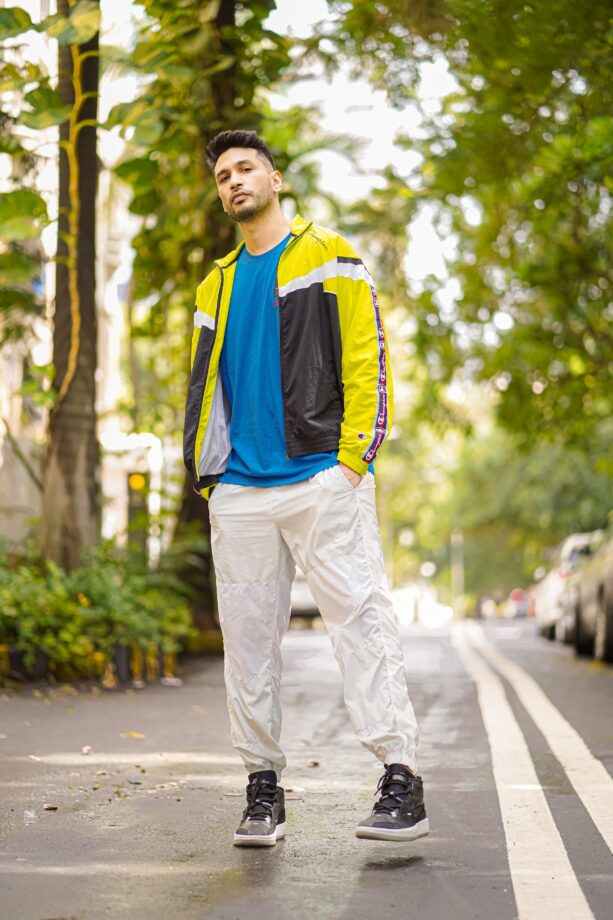 Hotness Alert! Do Not Miss These Pictures Of Arjun Kanungo In Casuals - 3