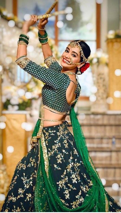 Kumkum Bhagya Fame Mugdha Chaphekar Looks Ethereal In Every Lehenga She Has Worn, See Her Latest Pics - 0