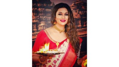 Oh auspicious day of MahaShivratri, Divyanka Tripathi plays with fire, see pic