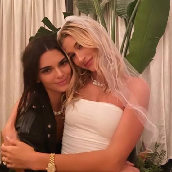 Sneak Peek At Kendall Jenner And Hailey Bieber’s Incredible Friendship - 2