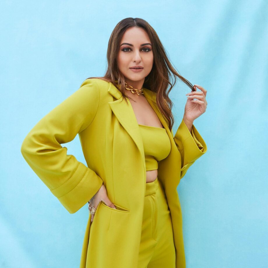 Sonakshi Sinha Looks Simply Glamorous In Semi Formal Set: See Pics - 5