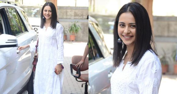 These 5 Looks Of Rakul Preet Singh In Chikankari Kurta Are Outstanding, Take A Look - 1