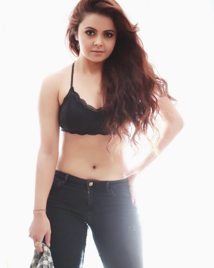 These Hot Pictures Of Devoleena Bhattacharjee Will Make You Forget That The Actress Once Played Gopi Bahu - 4