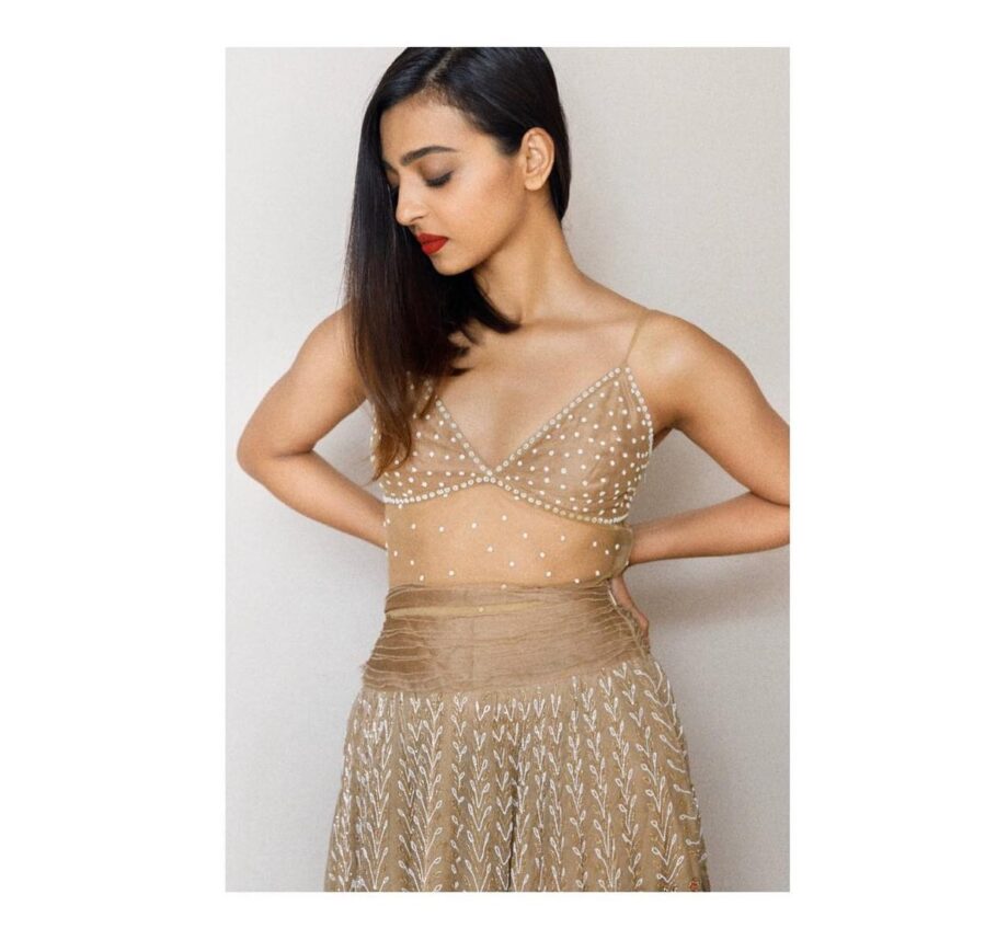 Times When Radhika Apte Wore Next-Level Fashion Outfits - 5