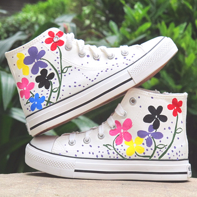 Add Colour To Your Sneakers For A Funky Look: Here Are Some Designs You Can Choose From - 1