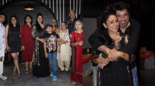 Anupamaa actress Rupali Ganguly shares unseen family photos, check out