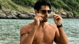 Sidharth Malhotra Leaves Fans Gasping For Breath As He Shows His Abs: See Here