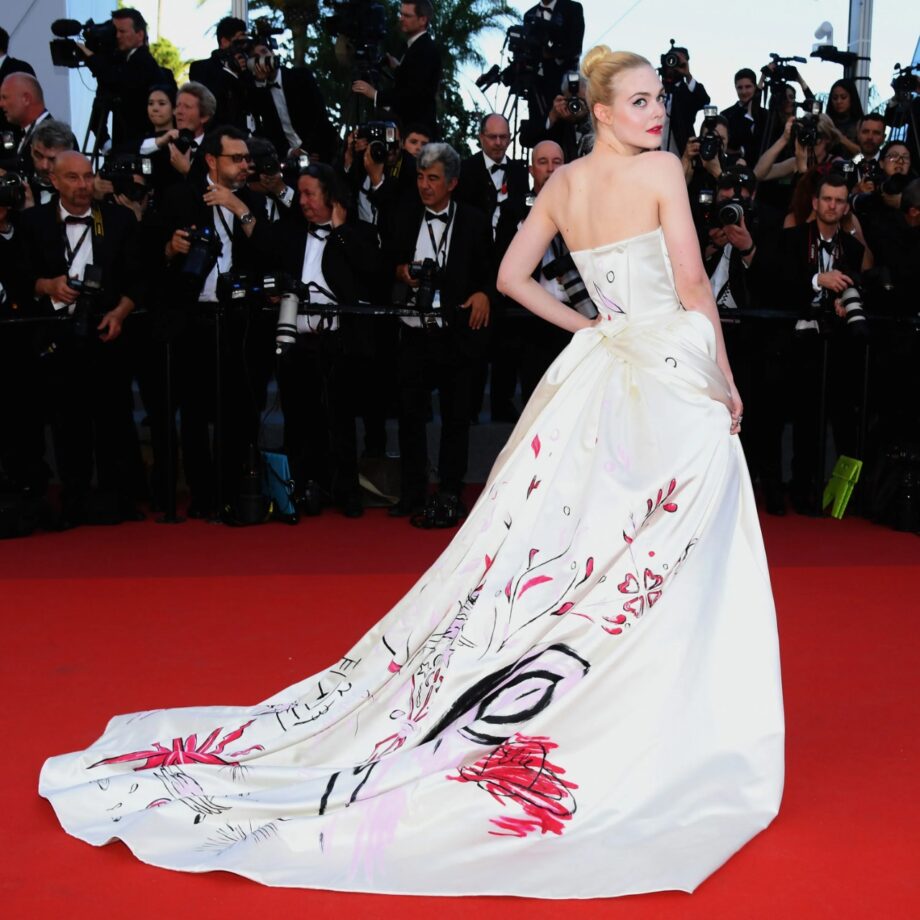 Best Of Elle Fanning’s Red Carpet Gowns - 3