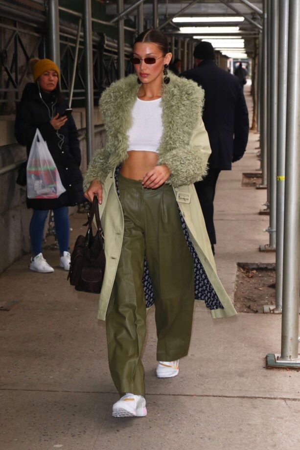 Deepika Padukone’s Emerald Green Leather Pants Or Bella Hadid’s Olive Green Leather Trousers? - 3