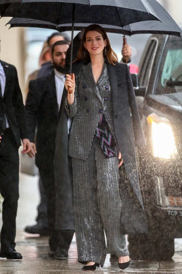 Emily Blunt To Anne Hathaway: Tips To Style Your Suit - 4