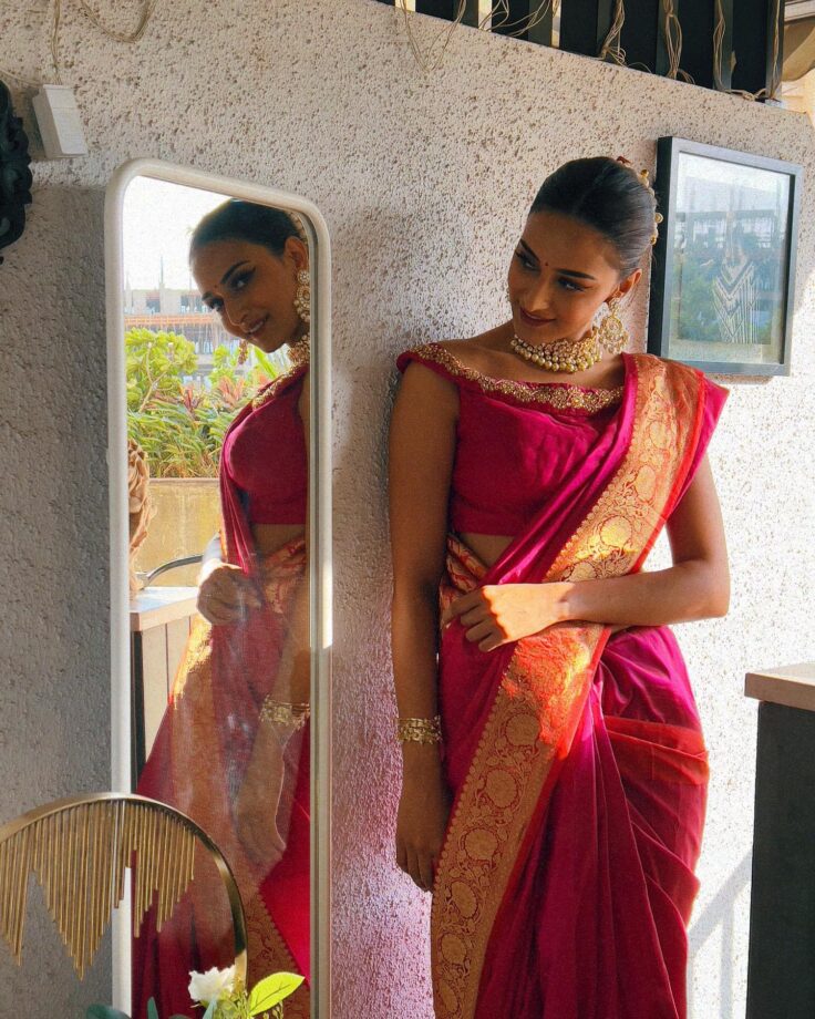 5 Times Erica Fernandes Swooned Our Hearts With Her Gorgeous Saree Collection - 2