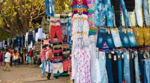 For All Mumbai People, Here’s Your Fashion Guide For Mumbai Local, Take A Look