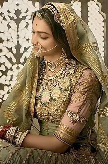 From Deepika Padukone In Padmaavat To Aishwarya Rai In Jodha Akbar: Movies Were Incomplete Without These Jewellery Pieces - 1