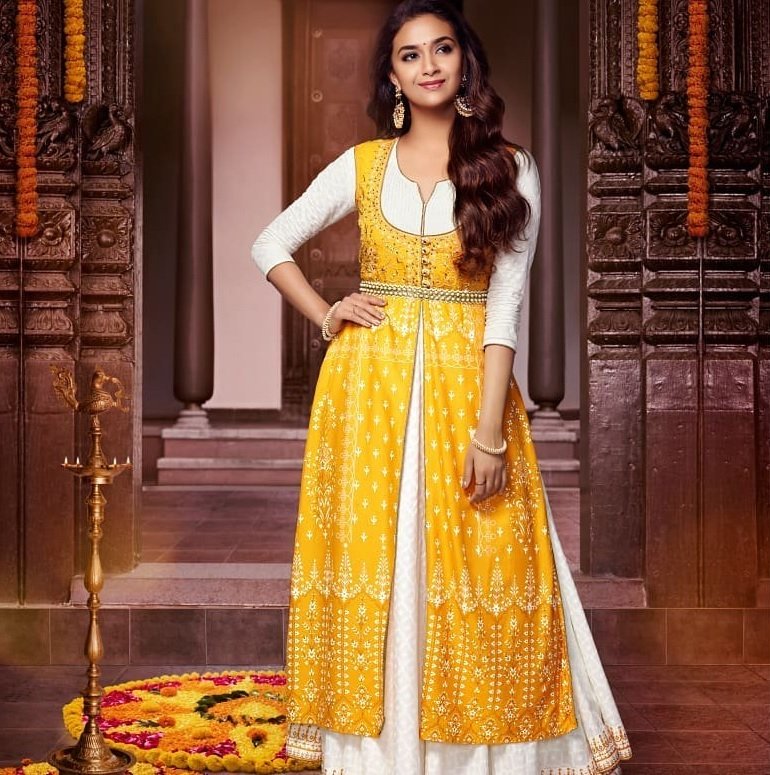 Keerthy Suresh Has an Amazing Collection Of Yellow Ethnic Wear, Check Out - 4